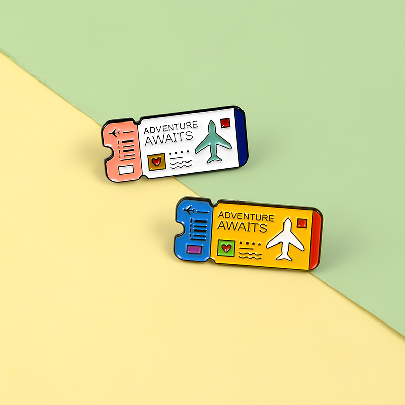 Adventure Awaits Enamel Pin Ai - Outdoor Adventure Wear recension och pris